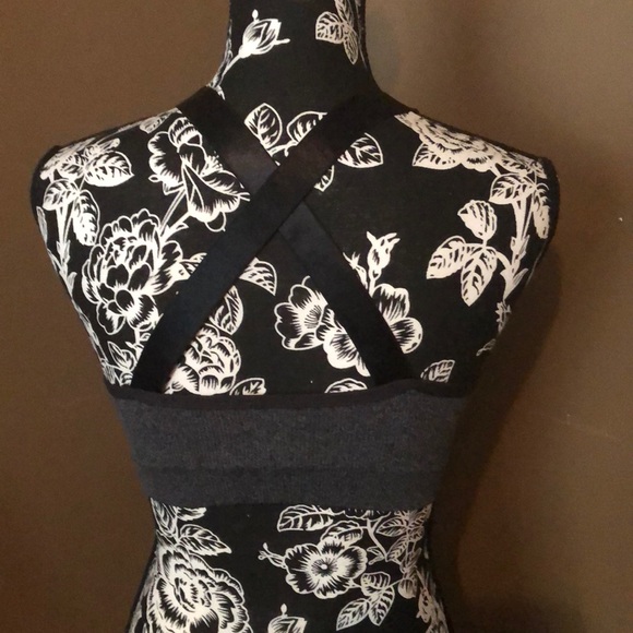 Zenana Outfitter | Gray Medium Support Bra Top - Picture 4 of 6